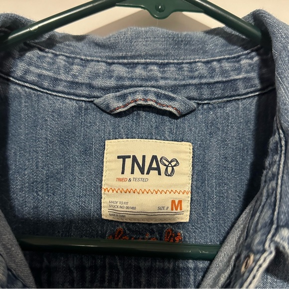 TNA denim button down - Picture 3 of 4